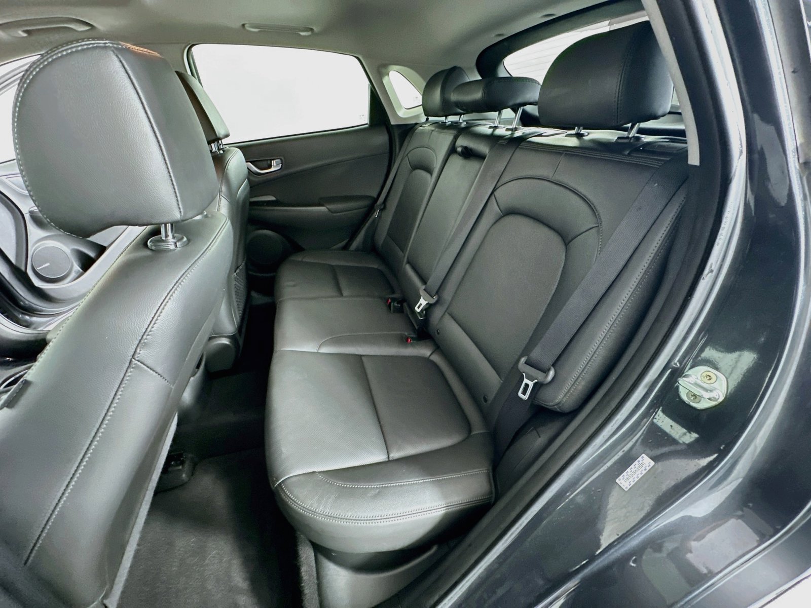 Certified 2022 Hyundai Kona Limited FWD image 33