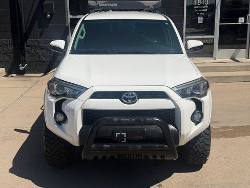Used 2016 Toyota 4Runner SR5 AWD/4WD image 8