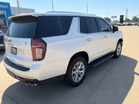 Used 2021 Chevrolet Tahoe Premier w/ Premium Package AWD/4WD image 3