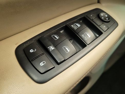 Used 2017 Jeep Grand Cherokee Limited AWD/4WD image 27