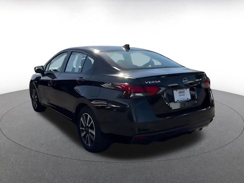 Used 2025 Nissan Versa SV image 11