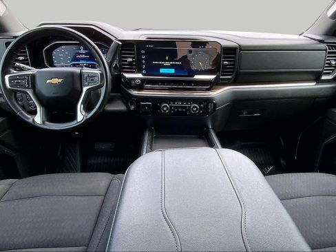Used 2024 Chevrolet Silverado 2500 LT AWD/4WD image 15