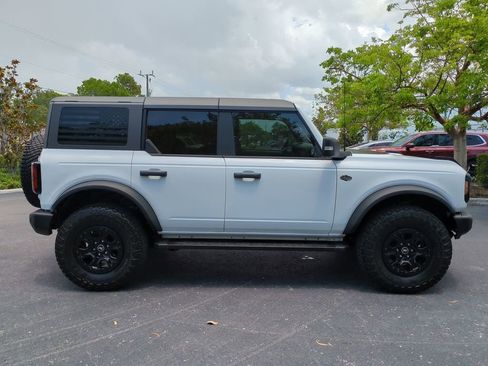 Used 2023 Ford Bronco Wildtrak AWD/4WD image 3