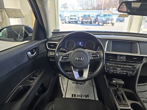 Used 2019 Kia Optima S w/ S Panoramic Sunroof Package image 12