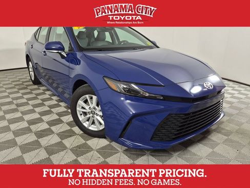 Used 2025 Toyota Camry LE FWD image 1