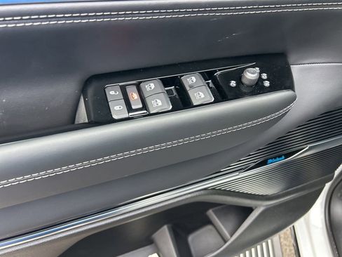 New 2026 Jeep Grand Wagoneer Summit image 38