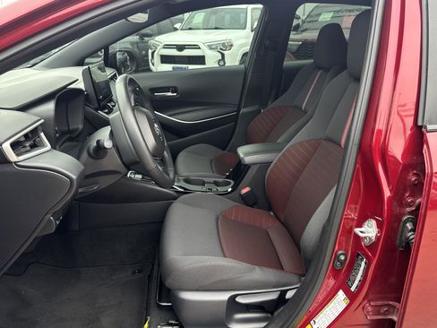 Used 2024 Toyota Corolla SE image 16