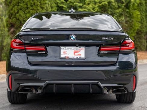 Used 2023 BMW 540i xDrive w/ M Sport Package AWD/4WD image 18
