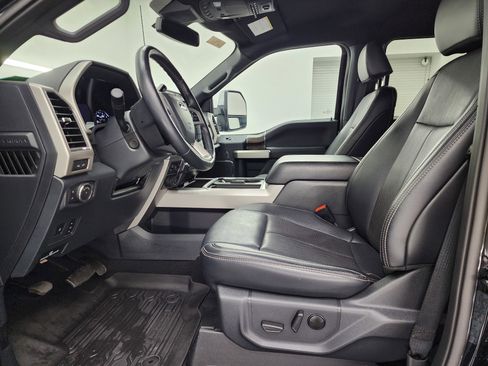 Used 2022 Ford F250 Lariat w/ Tremor Off-Road Package image 8