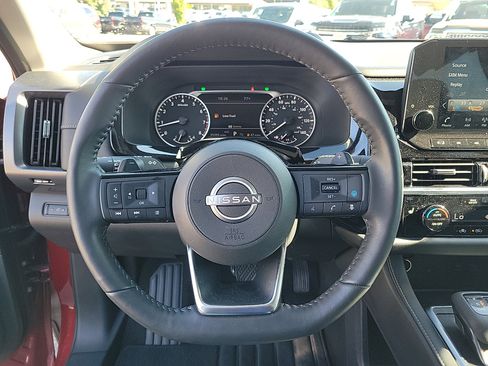 Certified 2023 Nissan Pathfinder SL AWD/4WD image 21