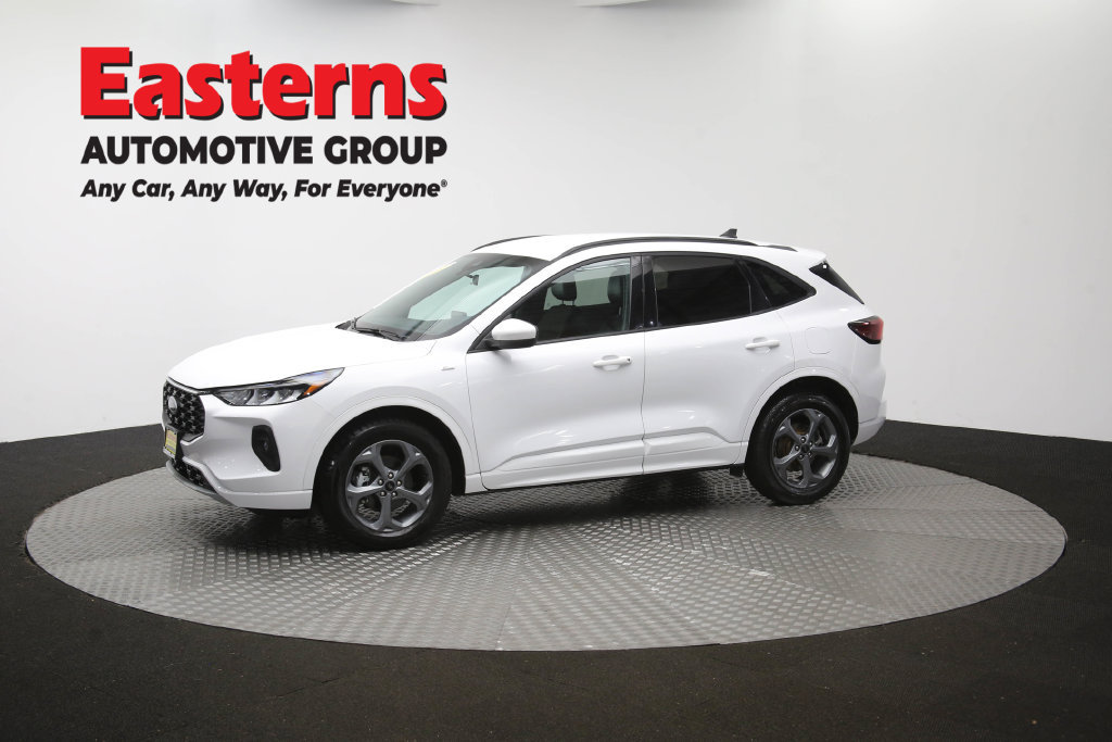 Used 2023 Ford Escape ST-Line Select AWD/4WD image 58