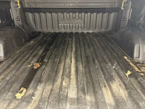 Used 2024 Chevrolet Silverado 1500 High Country w/ High Country Premium Package image 21