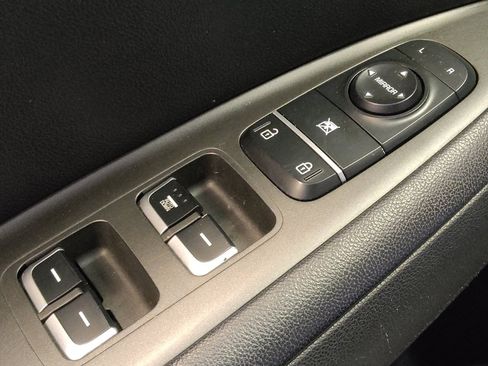 Used 2018 Kia Optima LX image 27