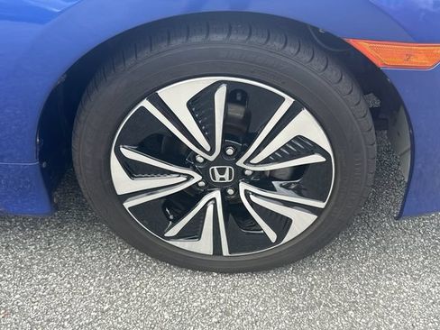 Used 2018 Honda Civic EX-T image 13