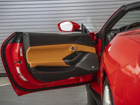 Used 2023 Ferrari Portofino M image 28