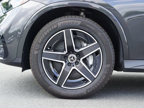 Certified 2025 Mercedes-Benz GLC 300 4MATIC image 9