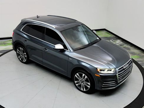 Used 2018 Audi SQ5 Premium Plus w/ Navigation Package image 36