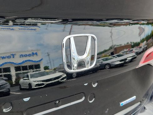 Used 2025 Honda Civic Sport image 29