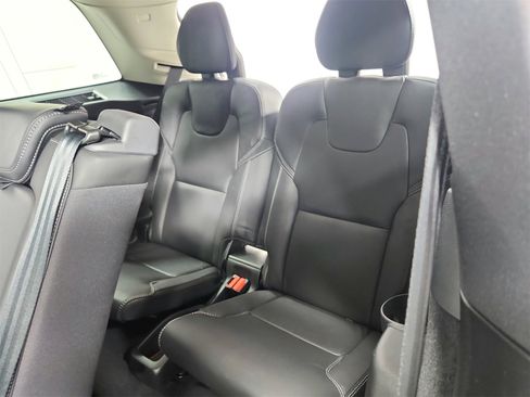 Used 2024 Volvo XC90 B6 Ultimate w/ Protection Package Premier image 39