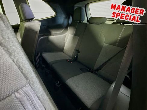 Used 2025 GMC Acadia Elevation image 29