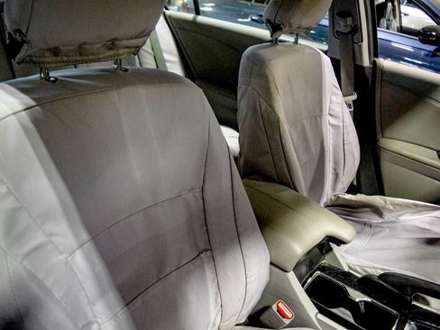 Used 2017 Honda Accord EX image 17