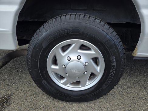 Used 2012 Ford E-250 and Econoline 250 Extended w/ Commercial Cargo Van Pkg image 10