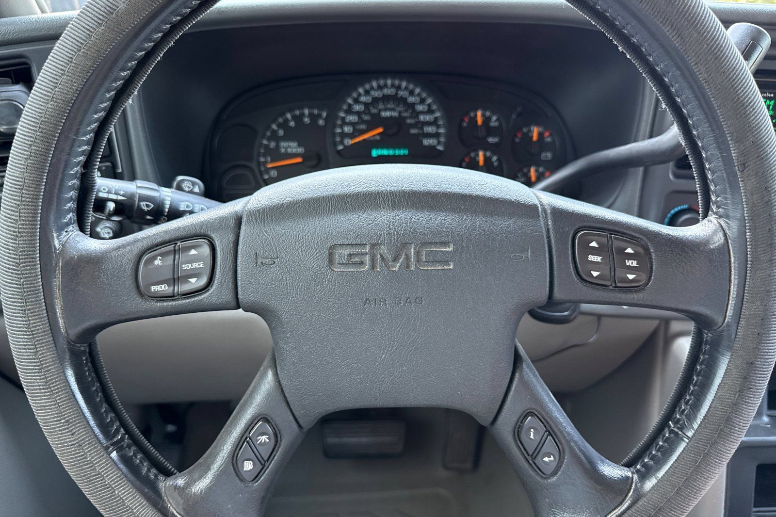 Used 2005 GMC Yukon SLE AWD/4WD image 19