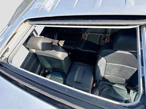 Used 2018 Chevrolet Tahoe LT RWD image 25