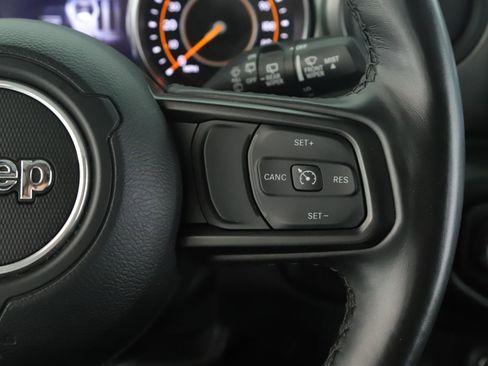 Used 2022 Jeep Wrangler Unlimited Sport AWD/4WD image 8