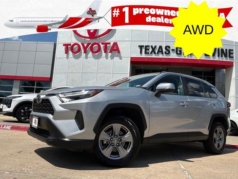 Used 2024 Toyota RAV4 XLE w/ Weather Package AWD/4WD image 1