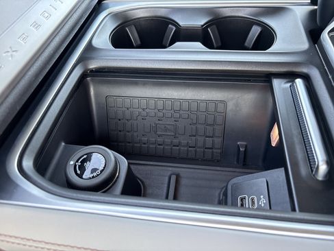 Used 2025 Ford Expedition Max Active image 28