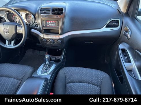 Used 2019 Dodge Journey SE image 77
