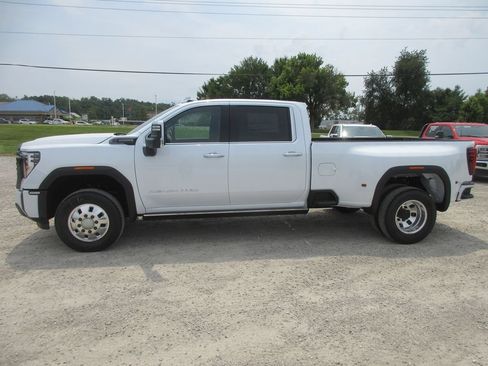 New 2026 GMC Sierra 3500 Denali Ultimate AWD/4WD image 10