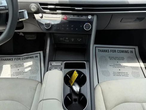 Used 2025 Hyundai Sonata SEL FWD image 21