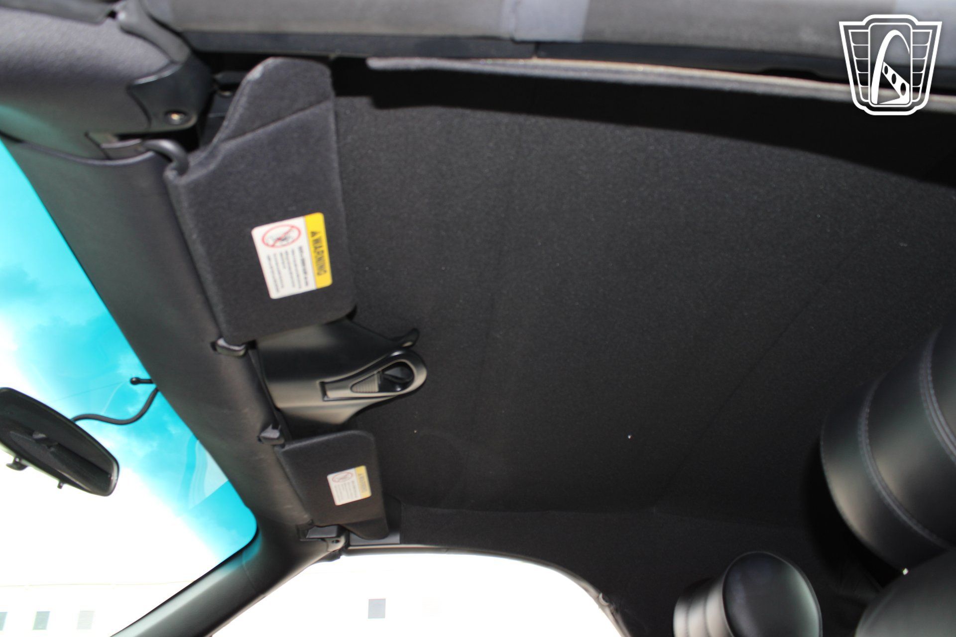 Used 2003 Ford Thunderbird RWD image 32