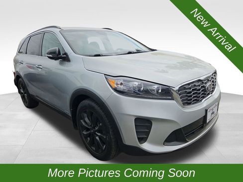 Used 2020 Kia Sorento S image 1