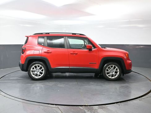 Used 2020 Jeep Renegade Latitude image 3