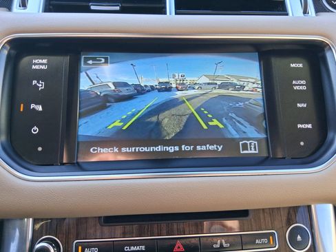 Used 2015 Land Rover Range Rover Sport HSE image 16