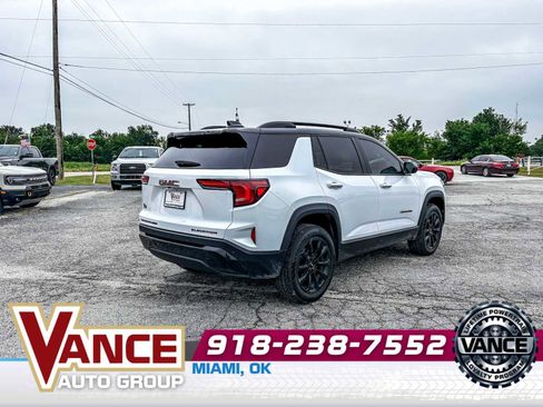 Used 2025 GMC Terrain Elevation w/ Black Edition AWD/4WD image 7