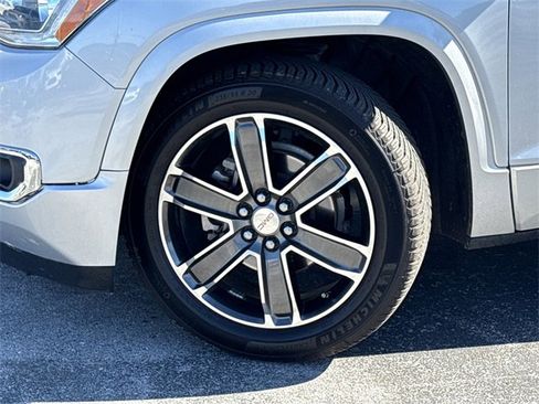 Used 2018 GMC Acadia Denali w/ Technology Package image 40