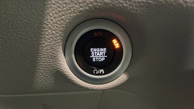 Used 2024 Chrysler Pacifica Limited FWD image 22
