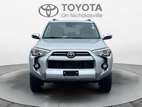 Used 2022 Toyota 4Runner SR5 Premium image 9