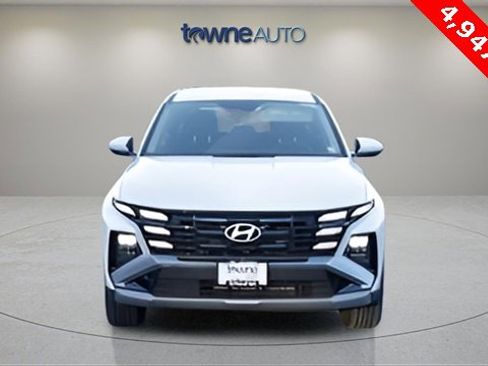 Used 2025 Hyundai Tucson SE image 8
