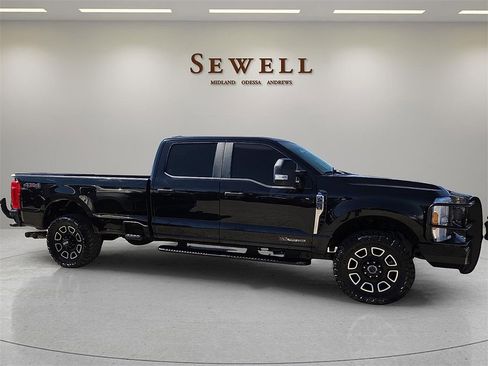 Used 2023 Ford F250 XL image 5
