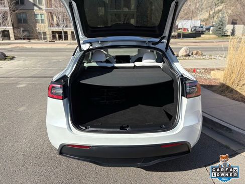 Used 2023 Tesla Model Y Long Range image 8