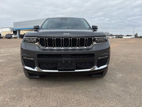 Used 2023 Jeep Grand Cherokee L Limited image 18