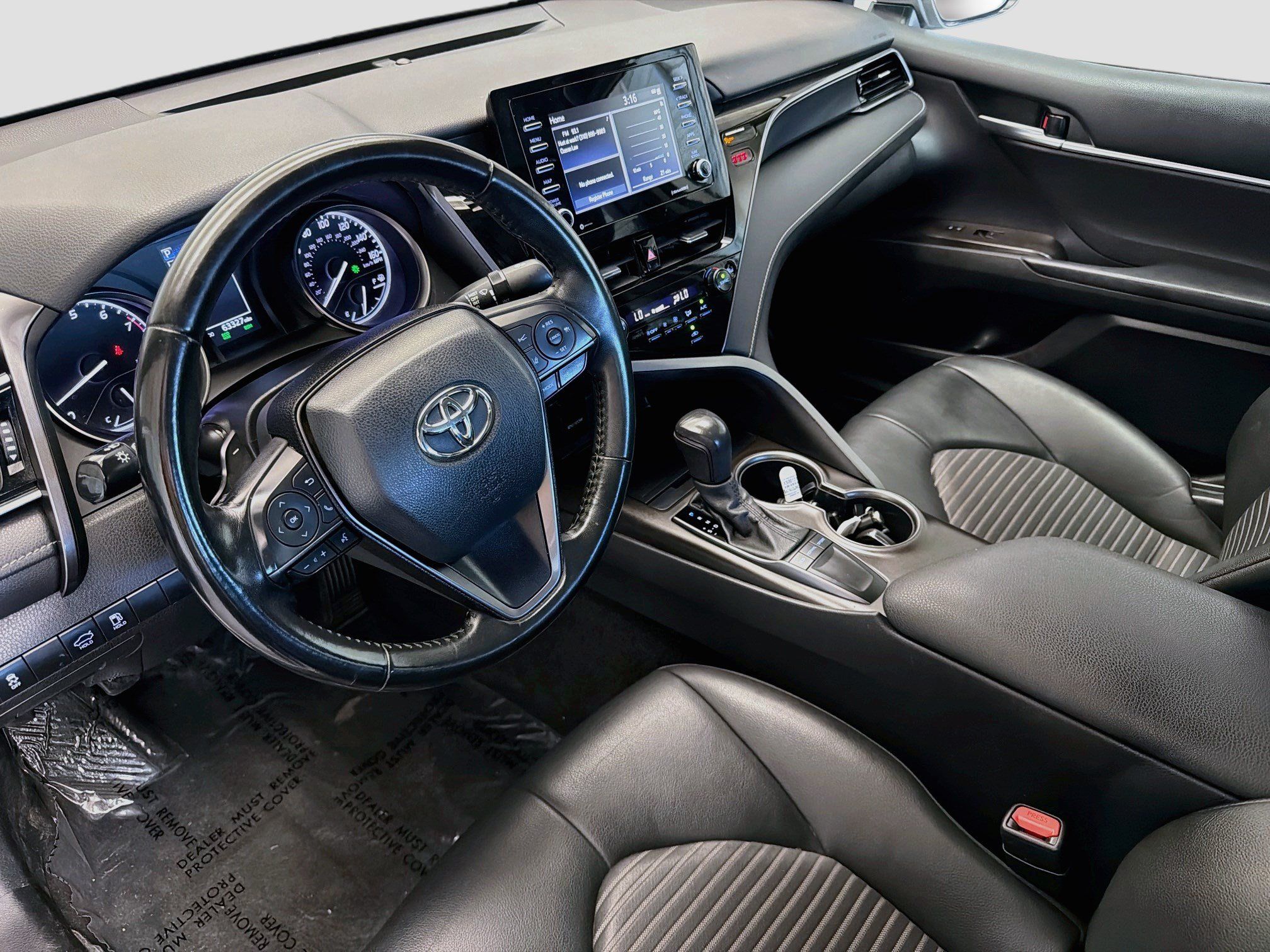 Used 2024 Toyota Camry SE FWD image 7