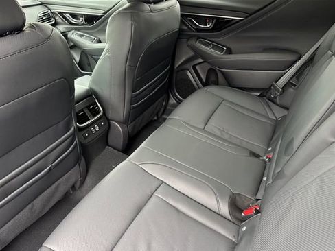Used 2025 Subaru Outback Limited image 9