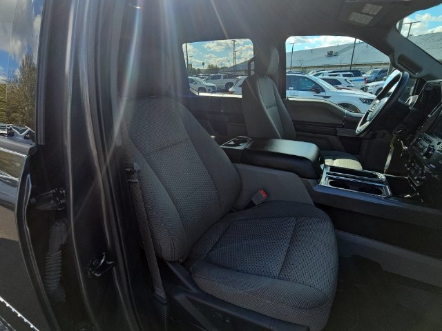 Used 2020 Ford F150 XLT w/ Equipment Group 302A Luxury AWD/4WD image 31