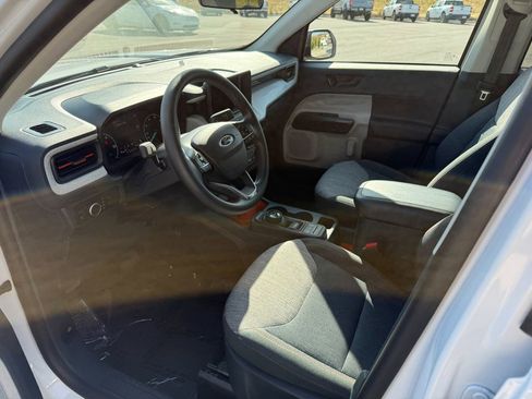 Used 2022 Ford Maverick XLT image 12